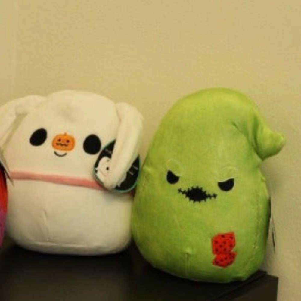 Bundle Zero, Oogie Boogie, Piglet, Bee, Thumper, Grasshopper Squishmallows!